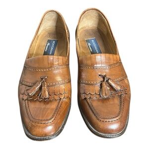 Vintage Bostonian Florentine Leather
Fringe Tasseled Moc Toe Loafers Italy